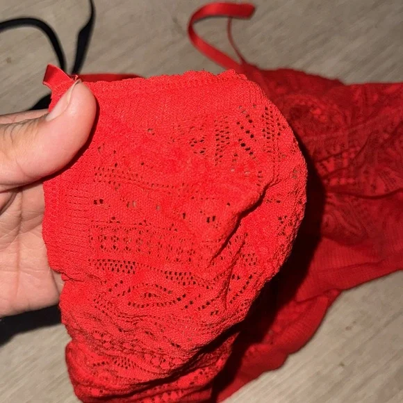 Aerie Red Lace Bralette - Picture 3 of 4